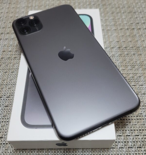 APPLE IPHONE 11 PRO MAX LIBERADO DE FABRICA 256GB