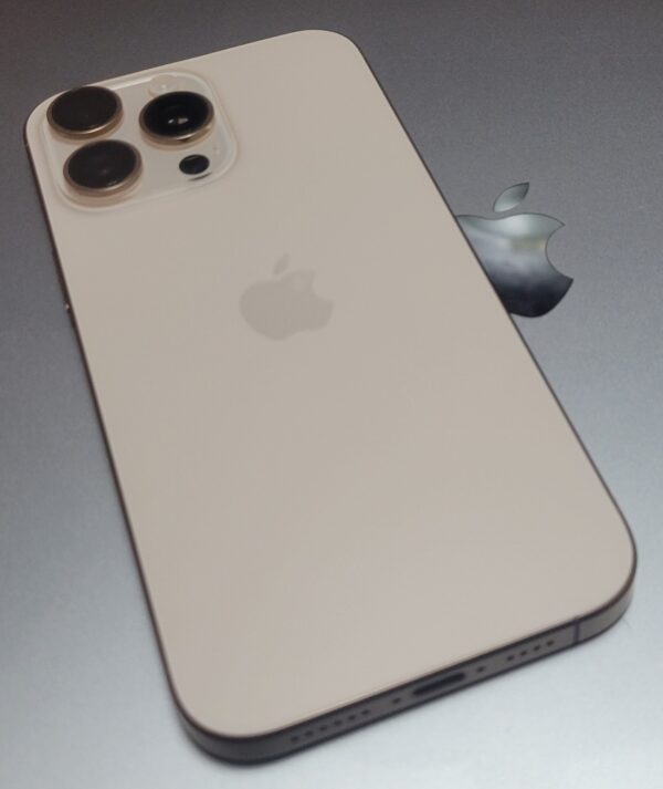 APPLE IPHONE 16 PRO MAX LIBERADO DE FABRICA 256GB